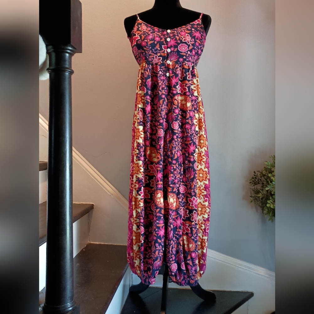 Rusttydustty Floral Jumper Size Large